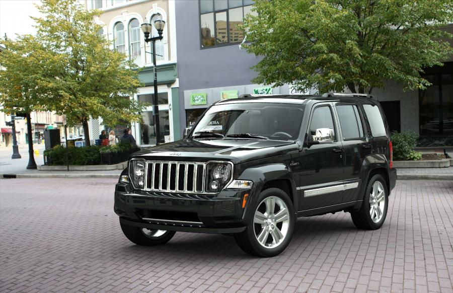  Jeep Liberty 2011 года  (фото 11 из 16)